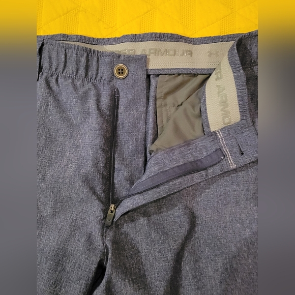 Mens Shorts. Under Armour. Loose Heatgear - Picture 7 of 7